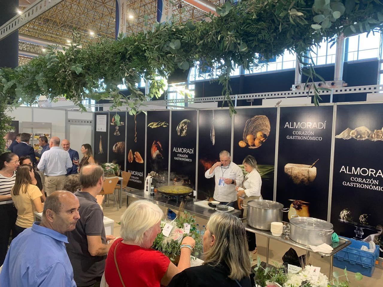Lees meer over het artikel Almoradí toont het hart van de Vega Baja op de Alicante Gastronómica beurs
