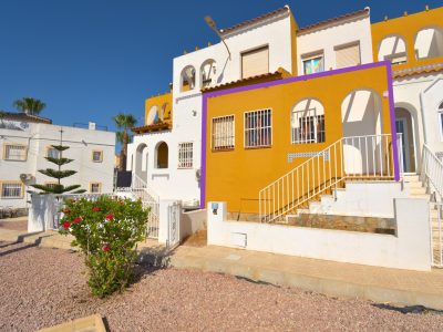 Ground-floor apartment for sale in Rojales with views over the Torrevieja salt lakes and Mediterranean Sea