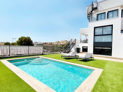 New build villa with private pool and golf course views in Algorfa, Costa Blanca South